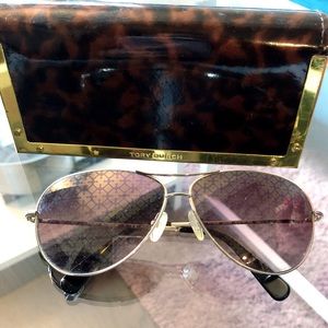 TORY BURCH | Aviator Sunglasses